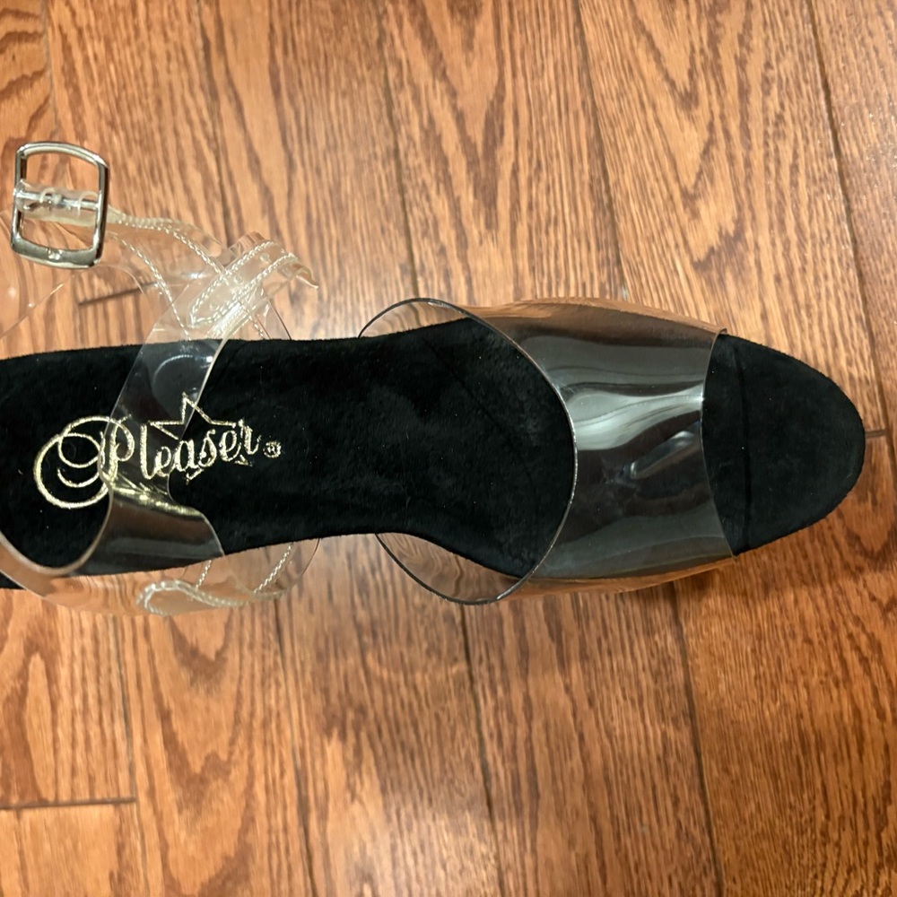 New Pleasers Women’s Black and Clear High Platform Heels - Picture 4 of 6